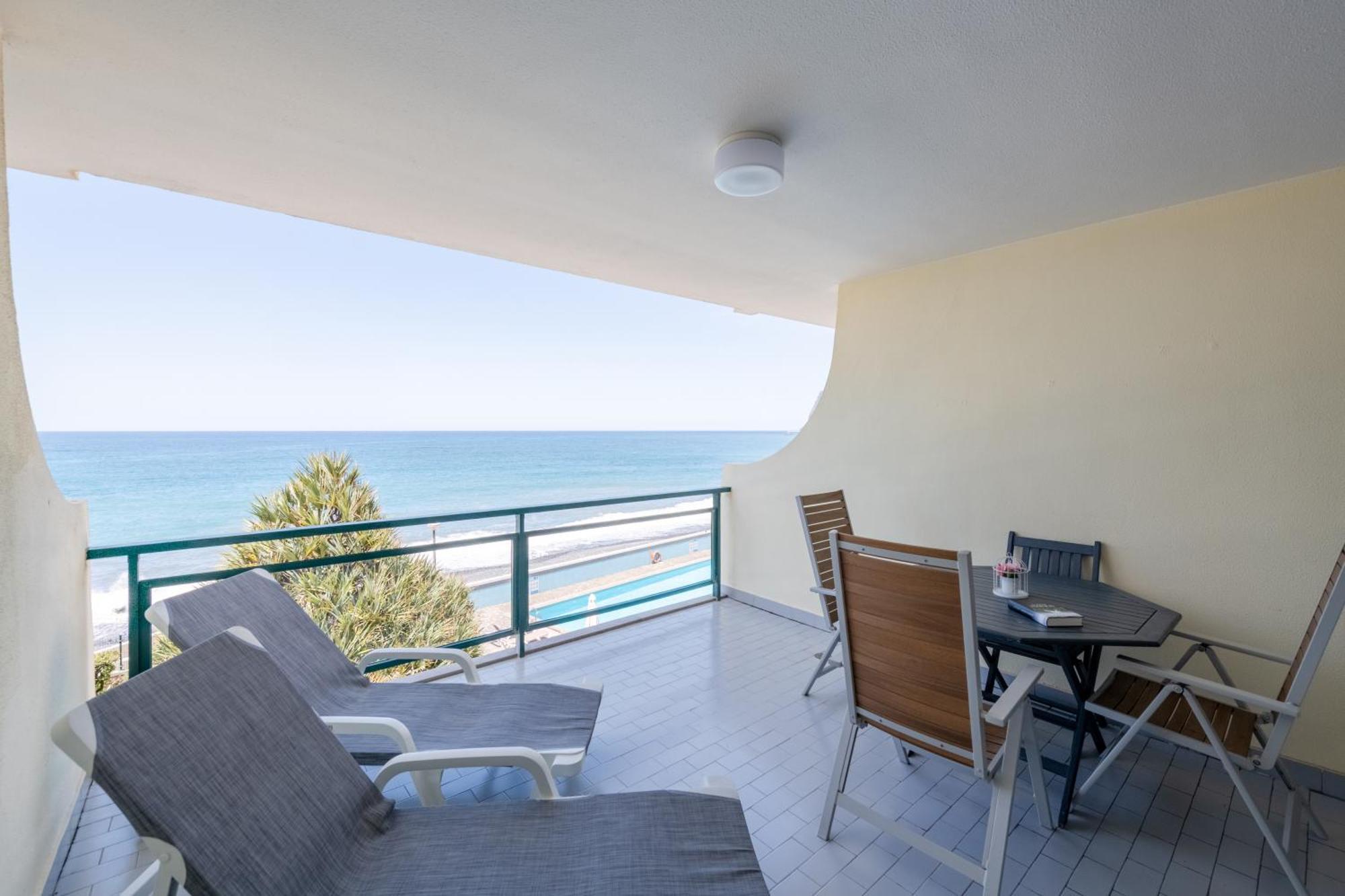 Atlantic View Apartment At Formosa Beach Funchal  Extérieur photo