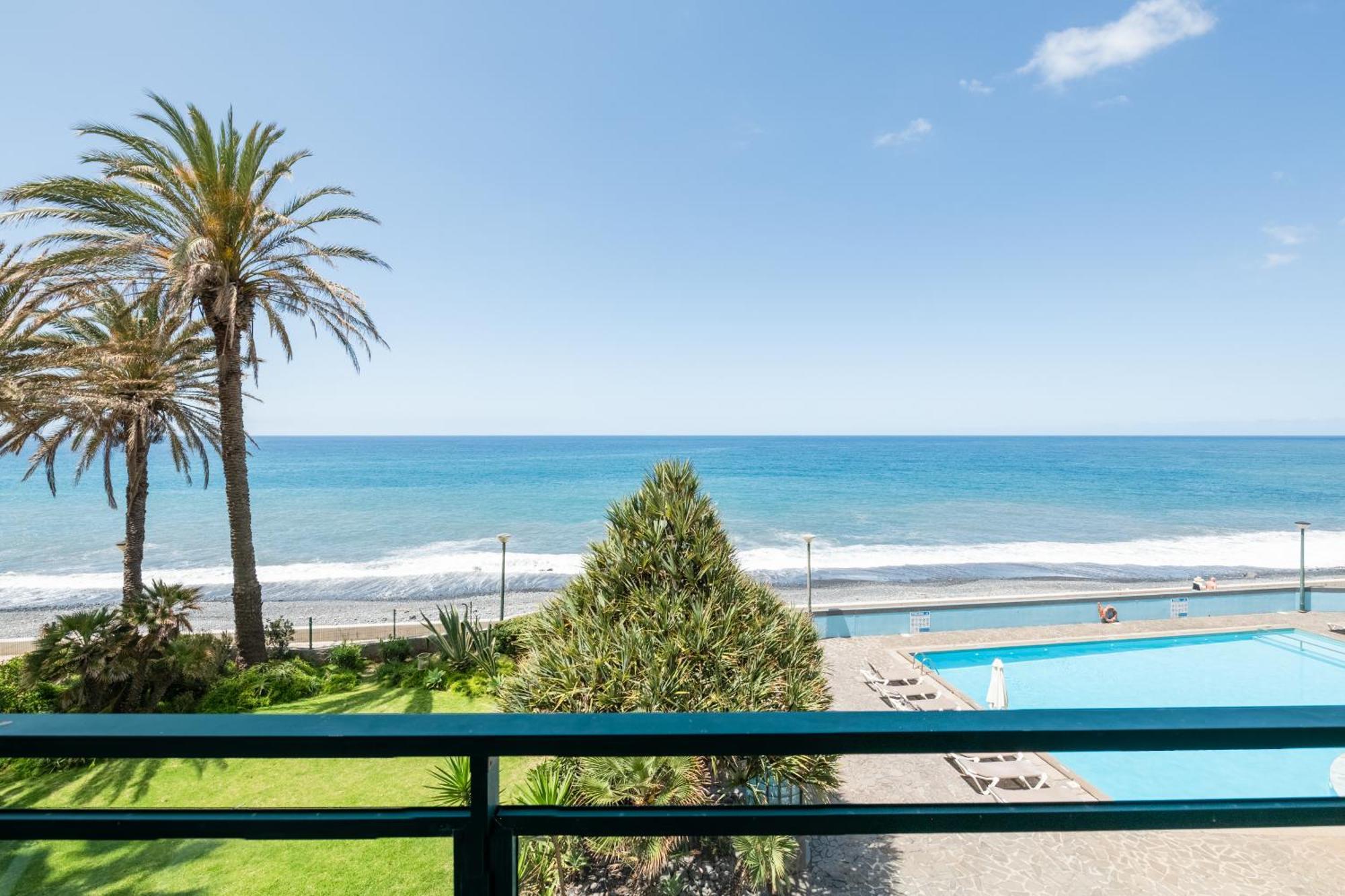 Atlantic View Apartment At Formosa Beach Funchal  Extérieur photo