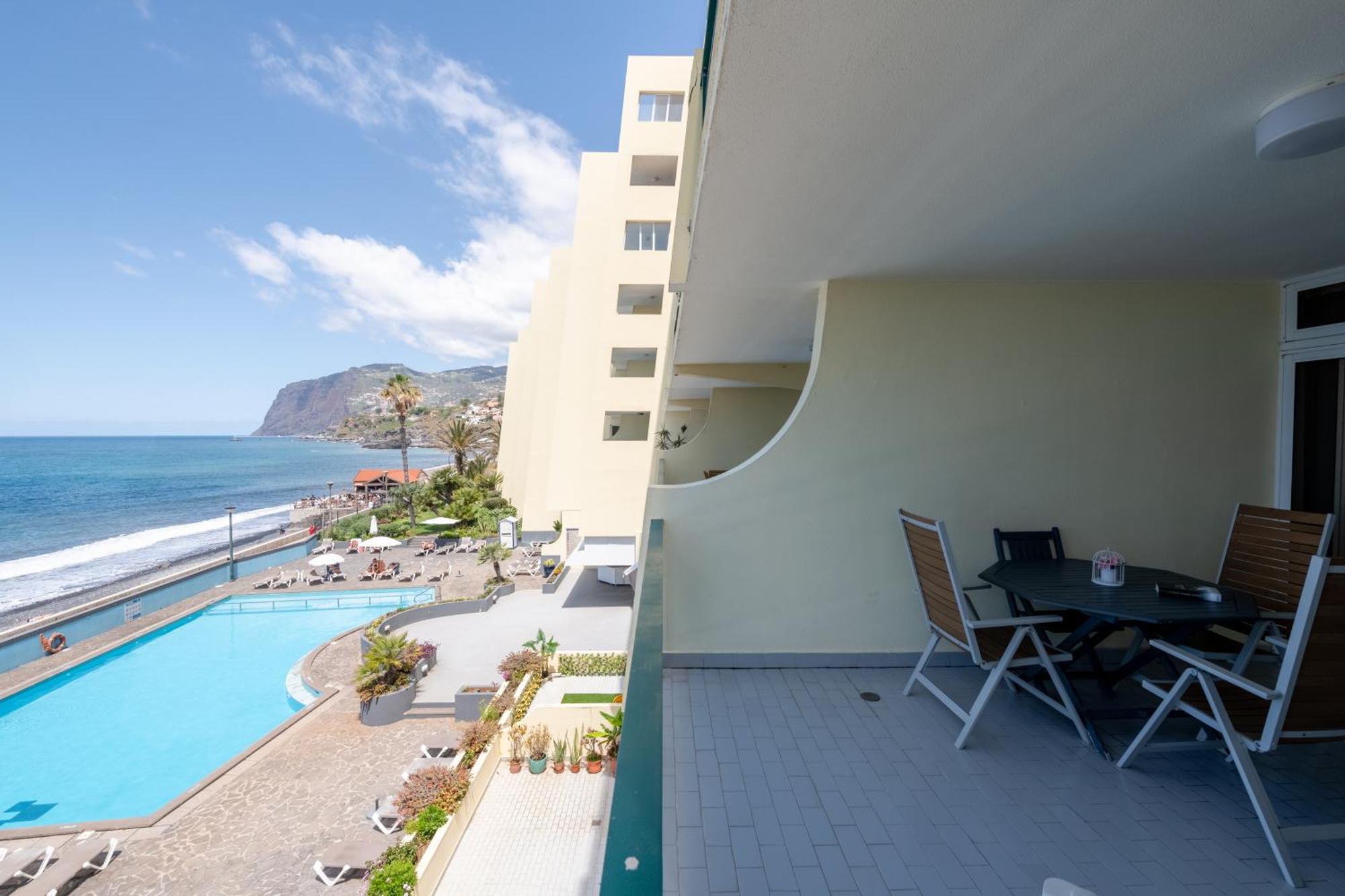 Atlantic View Apartment At Formosa Beach Funchal  Extérieur photo