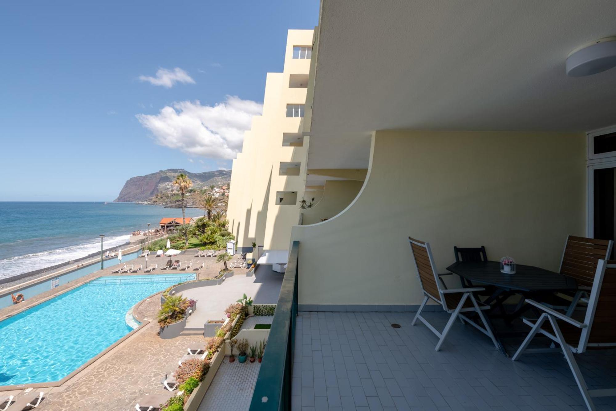 Atlantic View Apartment At Formosa Beach Funchal  Extérieur photo