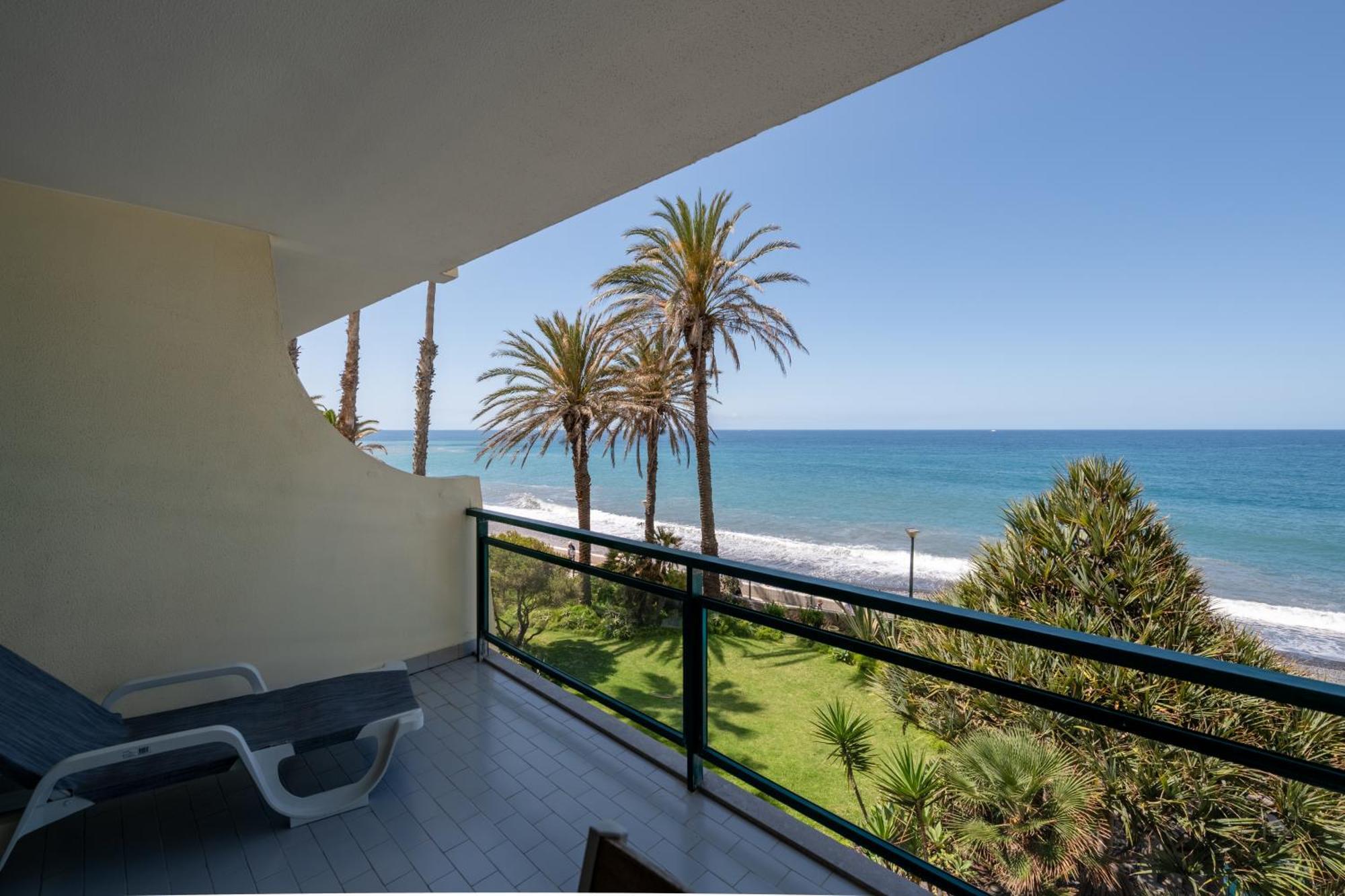 Atlantic View Apartment At Formosa Beach Funchal  Extérieur photo