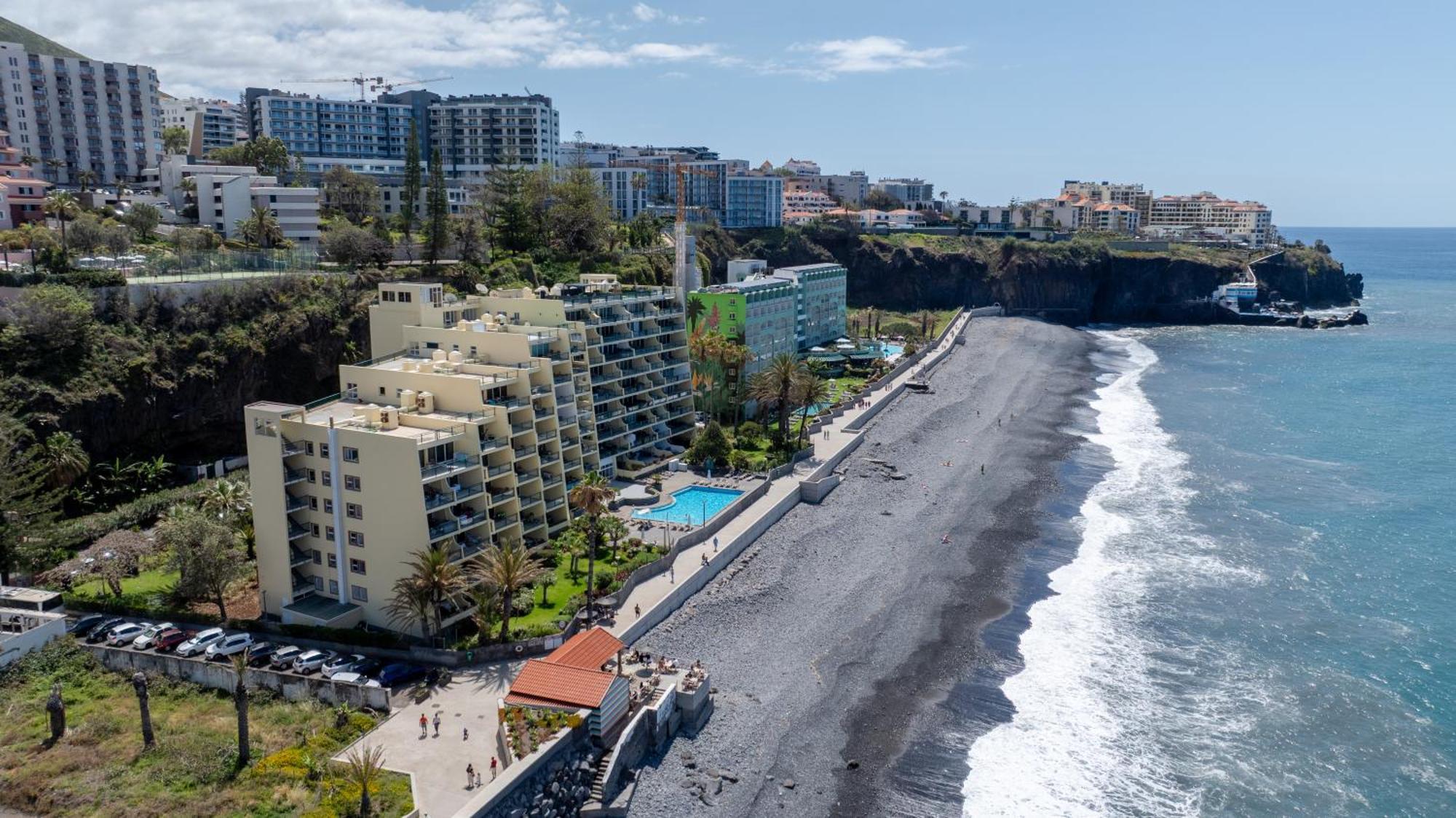 Atlantic View Apartment At Formosa Beach Funchal  Extérieur photo